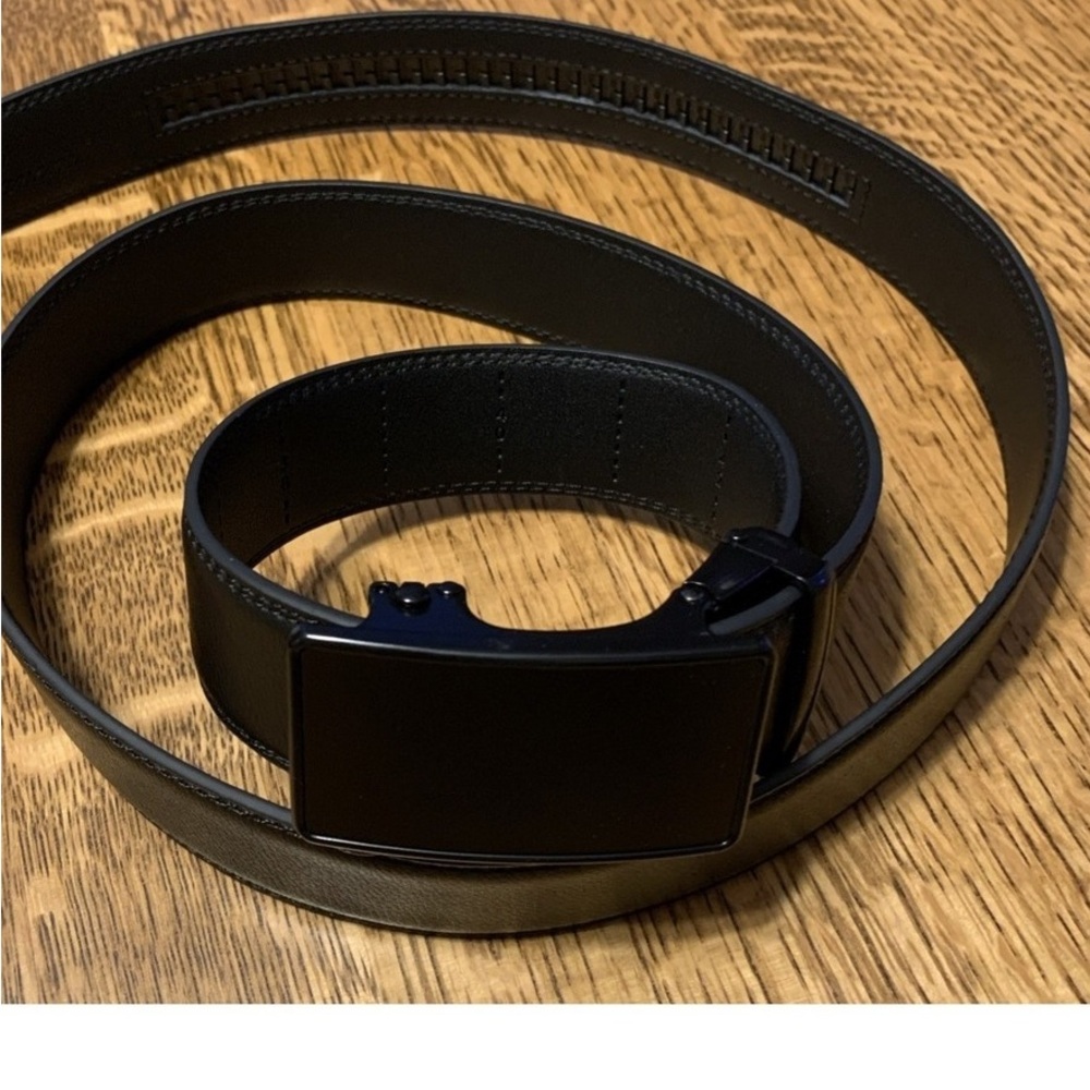 Sleek Black Leather Belt